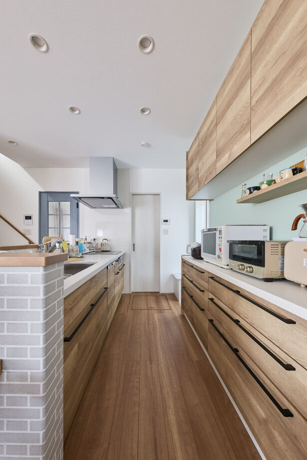 東亜ハウス 【土地29.9坪・狭小地/北欧モダン/和室】色遣いにこだわった、ゆったり寛げる北欧カフェスタイルの家の建築実例画像7