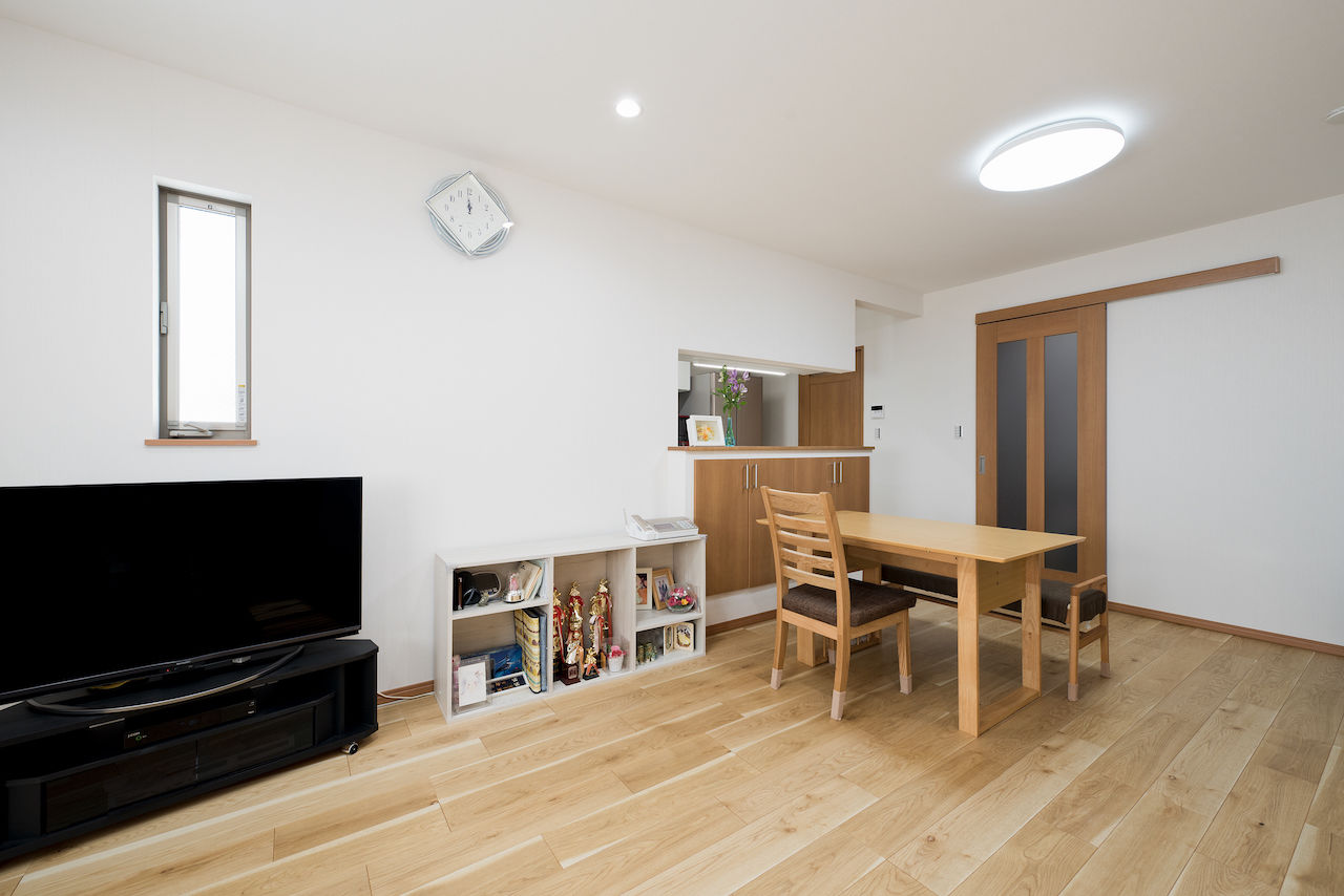 太平建設 【完全分離二世帯住宅/57坪/間取り図】収納充実ですっきり親子3世帯が広々暮らせる住まいの建築実例画像5