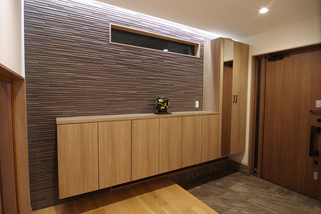 太平建設 【平屋／延床32坪／ロフト】サンルームで観葉植物を、ロフトで眺望を楽しむ。デザイン性溢れる平屋の建築実例画像6