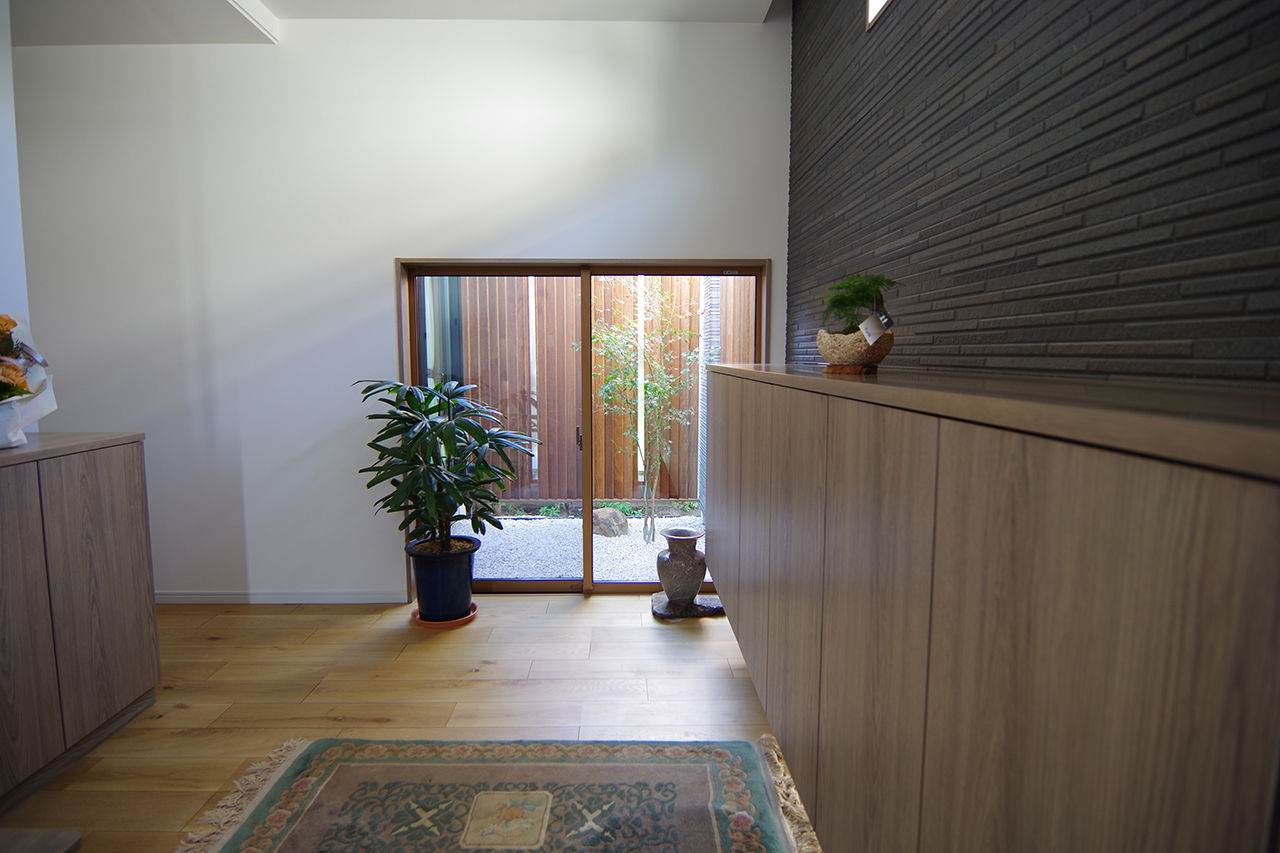 太平建設 【平屋／延床32坪／ロフト】サンルームで観葉植物を、ロフトで眺望を楽しむ。デザイン性溢れる平屋の建築実例画像7