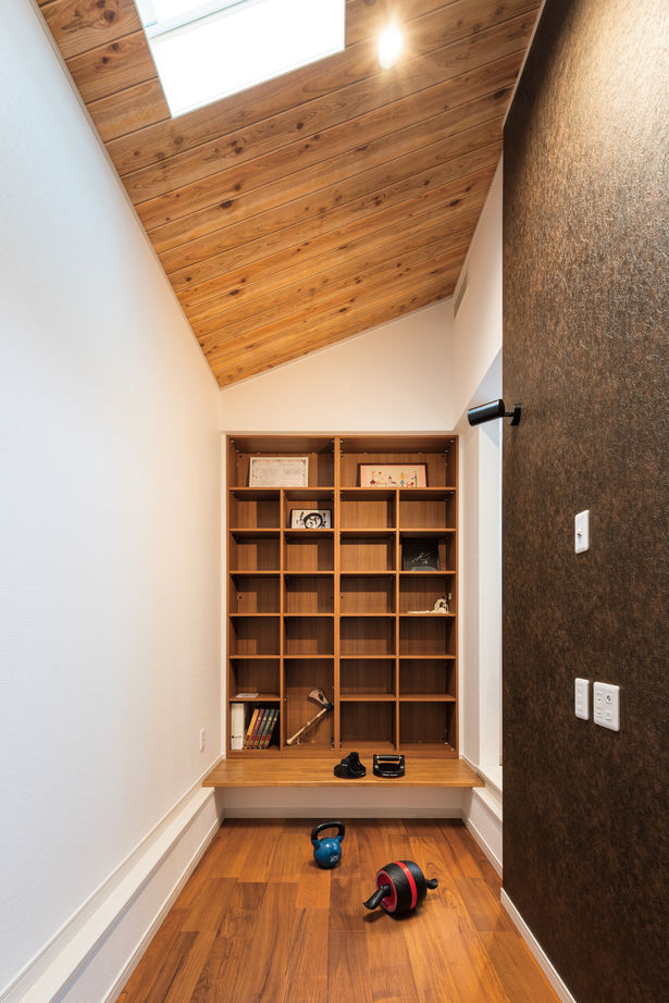 ウィザースホーム 【50坪台/間取り図有】吹き抜け、琴の間、中2階…。色褪せることのない上質を実現した住まいの建築実例画像7