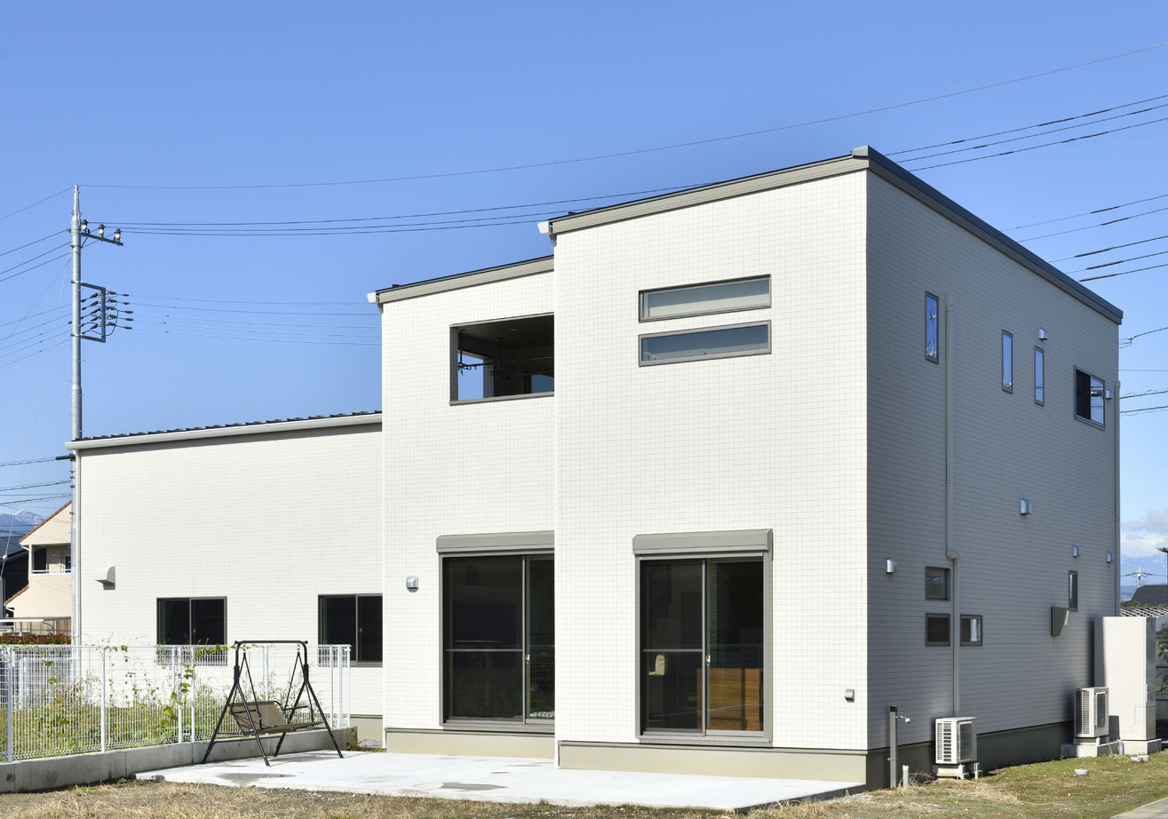 ウィザースホーム 【3000万円台/50坪台/間取り図有】家族と愛車が至福の時を過ごすガレージハウスの建築実例画像3