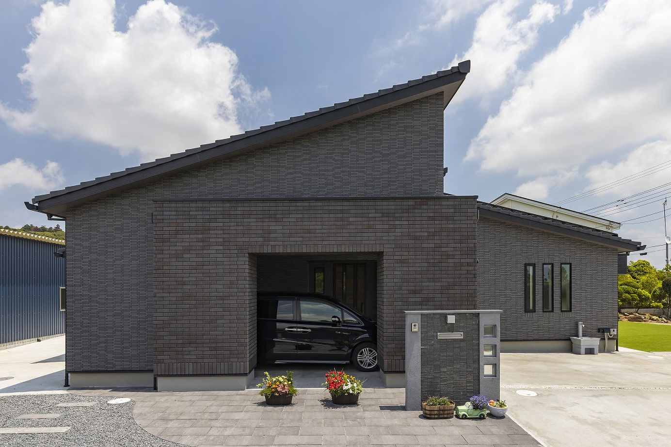 ウィザースホーム 【3800万円台/50坪台/間取り図有/2世帯住宅】3世帯が暮らす全館空調の平屋の建築実例画像4