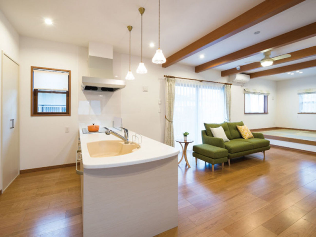 ウィザースホーム 【1500万円～1999万円／生活動線／収納充実／間取図有】毎日の行動パターンから生まれた最適な収納を持つ家の建築実例画像3