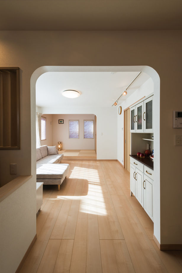 ウィザースホーム 【1500万円～1999万円／南欧風／家事動線／間取図有】スペイン風の外観やアーチ…、“好き”を散りばめた家の建築実例画像5