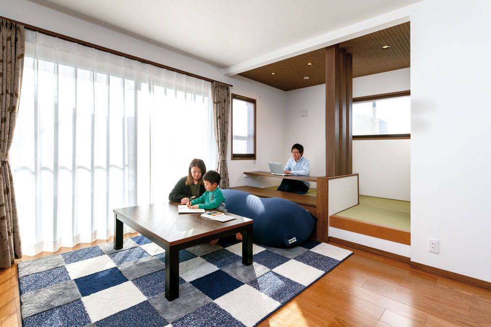 ウィザースホーム 【2000万円～2499万円／家事動線／収納充実／太陽光／間取図有】機能的な動線と収納で毎日の家事も楽しく！の建築実例画像1