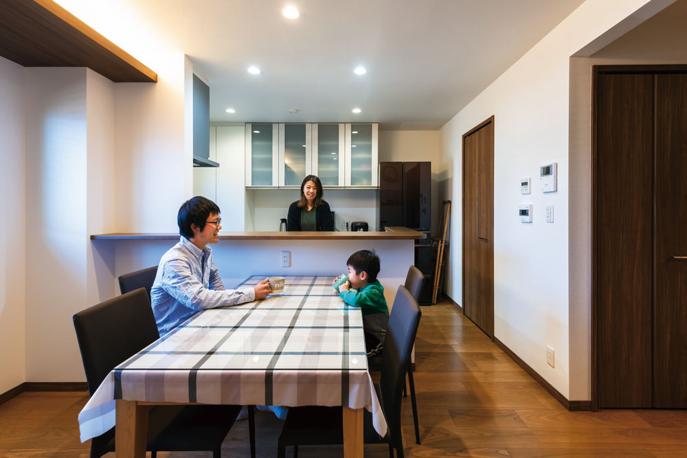 ウィザースホーム 【2000万円～2499万円／家事動線／収納充実／太陽光／間取図有】機能的な動線と収納で毎日の家事も楽しく！の建築実例画像3