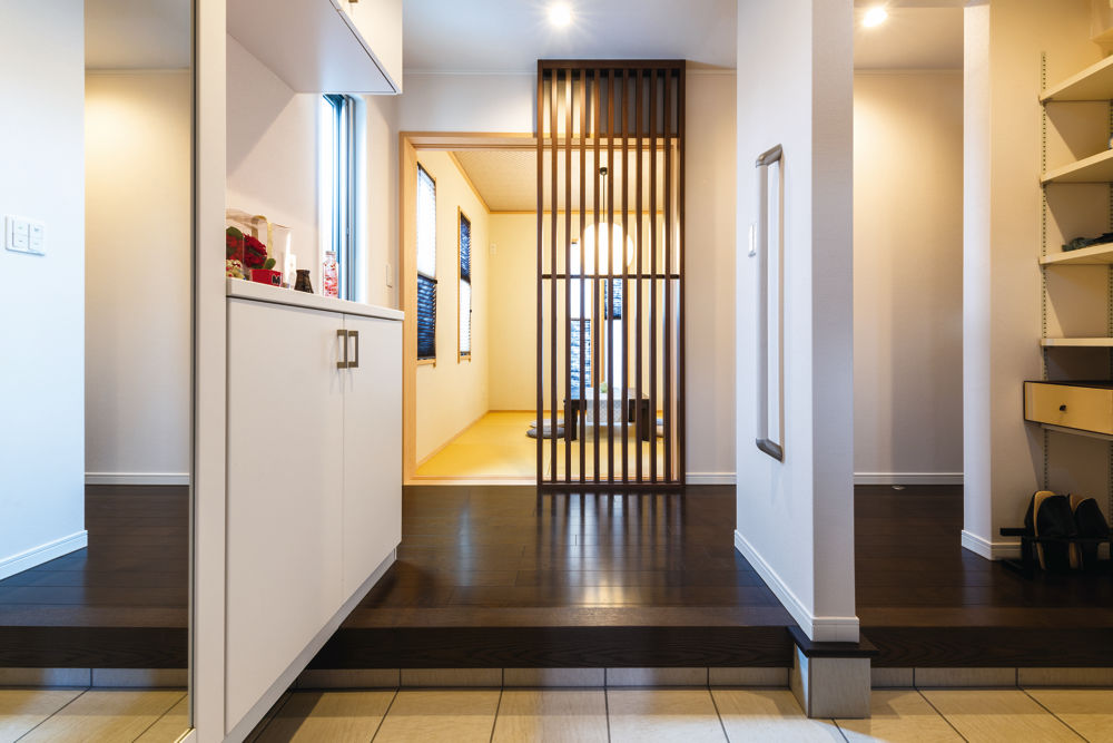 ウィザースホーム 【2000万円～2499万円／吹抜／収納充実／間取図有】開放感と暖かさ。相反するテーマを高性能で解決した家の建築実例画像10