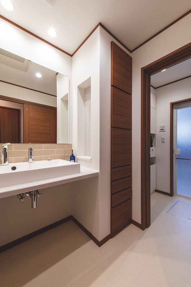 ウィザースホーム 【タイル／吹き抜け／間取図有】吹き抜けも、回廊も、外観もひと目惚れ。“好き”を集めた最高のわが家の建築実例画像10