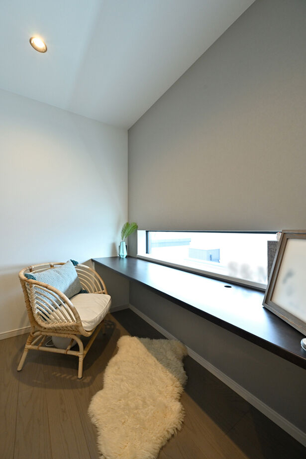 ウィザースホーム 【3500万円／中庭／収納充実／間取図】中庭と天井高2.6mのリビングにより、伸びやかな開放感を楽しむ家の建築実例画像9