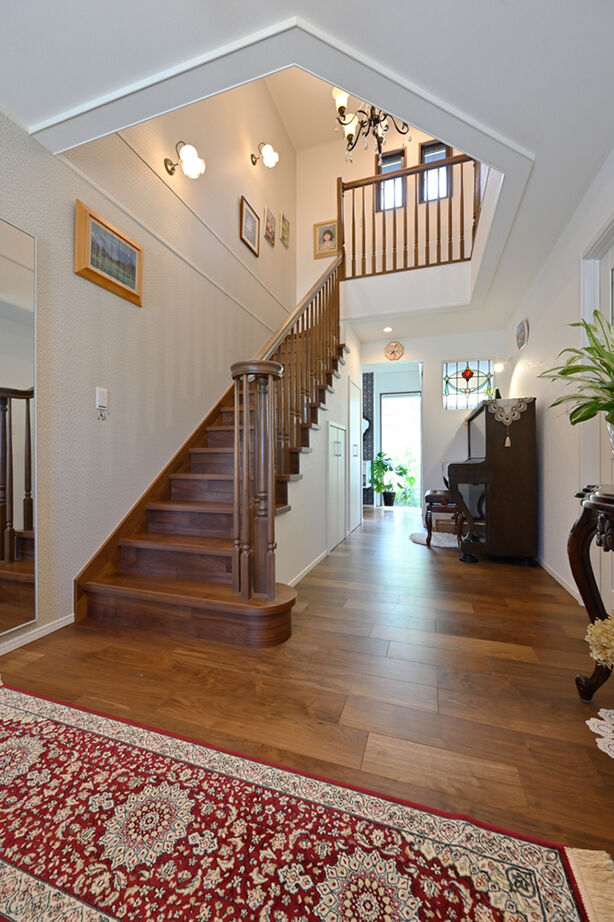 ウィザースホーム 【3600万円／ビルトインガレージ／間取図】アンティーク家具が似合う空間とクラシカルなガレージのある家の建築実例画像3