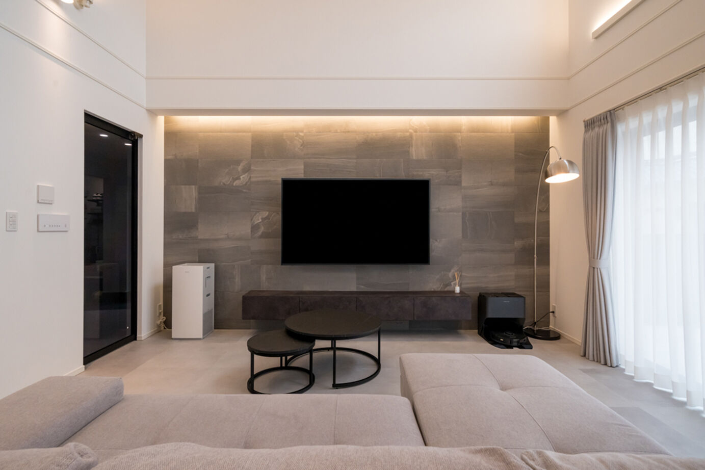 ウィザースホーム 【平屋／趣味／家事動線／収納充実】豊かなデザイン性と回遊動線など機能性を両立させたホテルライクな平屋の建築実例画像6