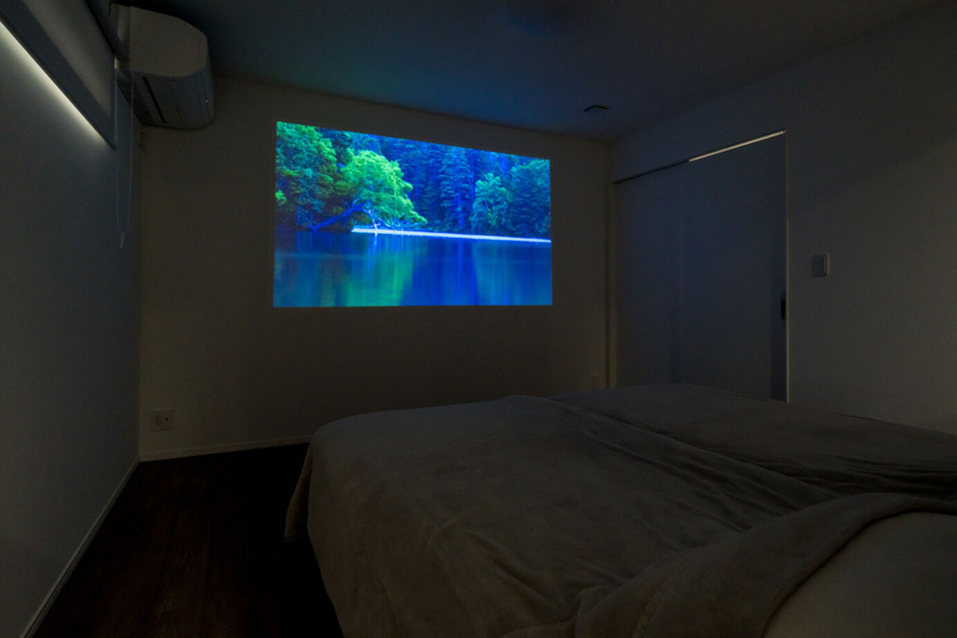 ウィザースホーム 【平屋／趣味／家事動線／収納充実】豊かなデザイン性と回遊動線など機能性を両立させたホテルライクな平屋の建築実例画像9