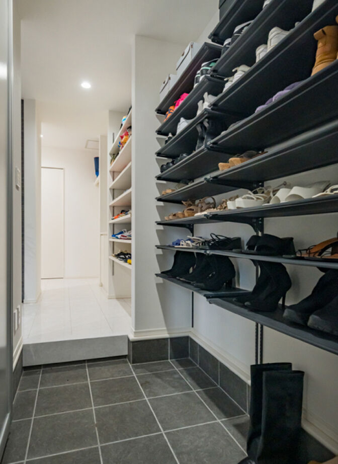 ウィザースホーム 【平屋／趣味／家事動線／収納充実】豊かなデザイン性と回遊動線など機能性を両立させたホテルライクな平屋の建築実例画像17