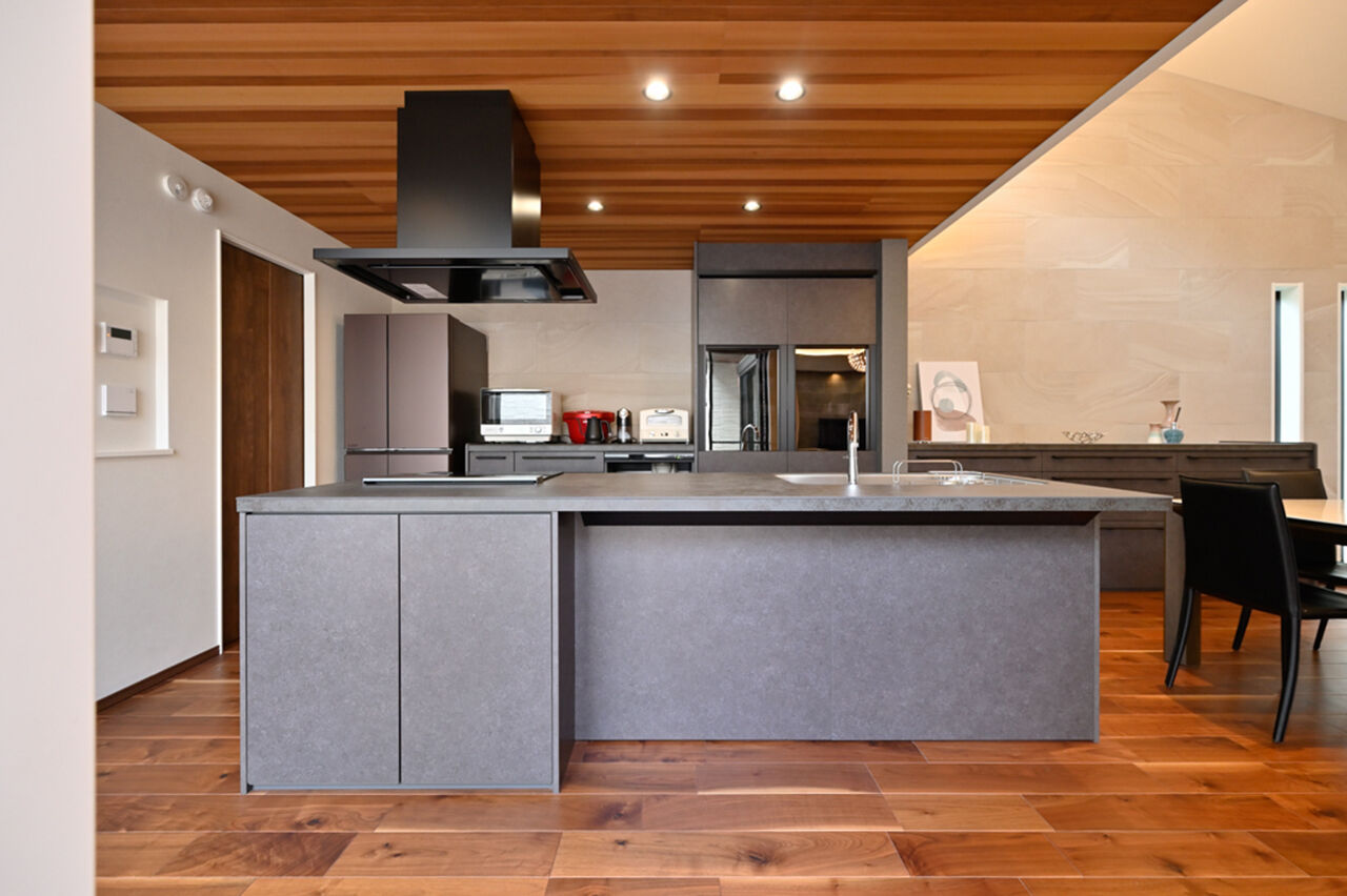 ウィザースホーム 【5600万円／平屋／中庭／間取図】中庭テラスが彩る、大空間の平屋。開放的なプライベート空間にくつろぐの建築実例画像5