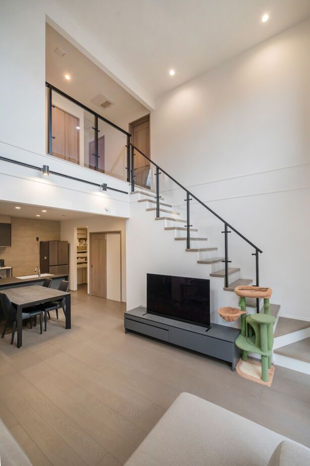 ウィザースホーム 【2400万円／吹抜／ペット／間取図】家事ラク動線と光あふれる吹き抜けがつくる、快適な暮らしの建築実例画像4