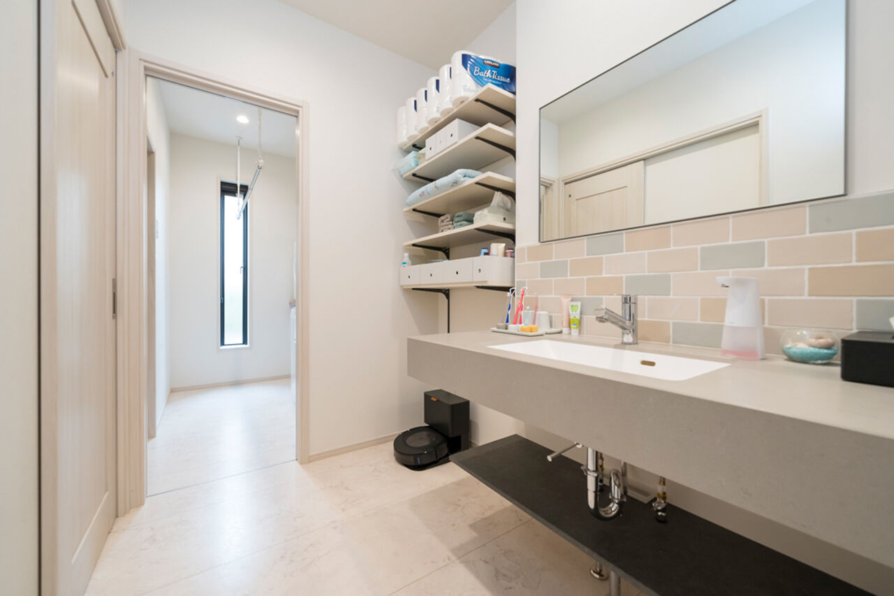 ウィザースホーム 【2400万円／吹抜／ペット／間取図】家事ラク動線と光あふれる吹き抜けがつくる、快適な暮らしの建築実例画像8