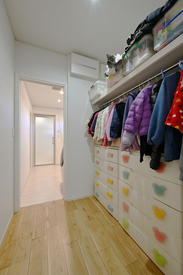 ウィザースホーム 【3000万円／収納充実／家事動線／間取図】収納＆回遊動線が使いやすい、家族がのびのび暮らせる住まいの建築実例画像6