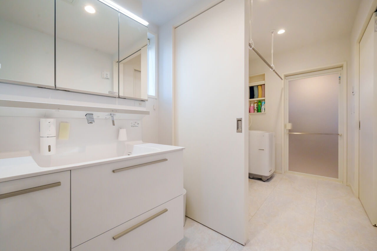 ウィザースホーム 【2200万円／家事動線／太陽光／間取図】回遊動線と収納の工夫で、自分たちらしく快適に暮らせる住まいにの建築実例画像9