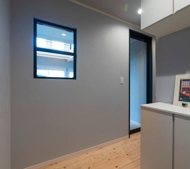 高勝の家 【仙台市｜吹き抜け｜ペット共生】愛猫が吹き抜けを行き来して遊ぶ、スケルトンを活かした光あふれる家の建築実例画像10