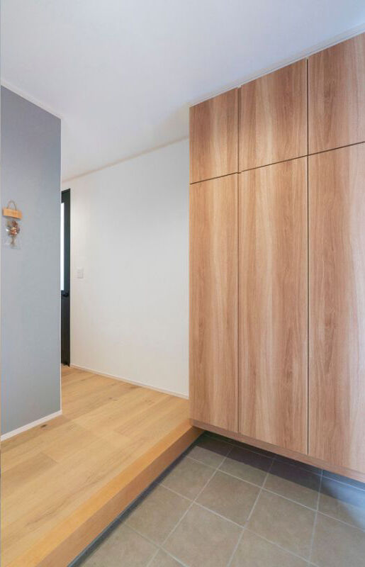 高勝の家 【間取り図有｜吹き抜け】エアコン1台で夏も冬も快適に過ごせる、吹き抜けリビングが開放的な家の建築実例画像10