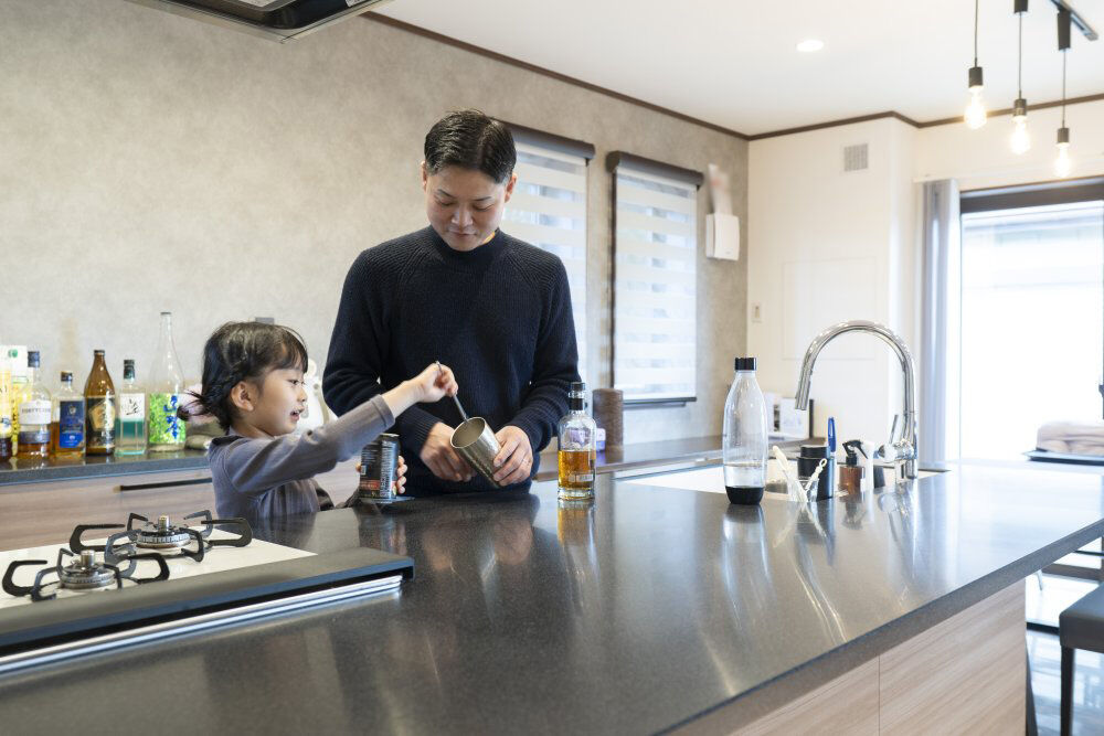 高勝の家 【間取り図有】柔軟に暮らせる間取りと回遊動線。個室居酒屋のような小上がり和室がお気に入りの建築実例画像5