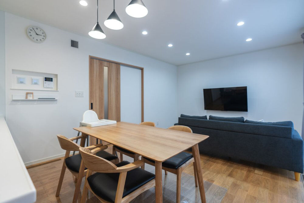 高勝の家 【シンプルモダン】管理と掃除と維持のしやすさにこだわった、ミニマルな住まいの建築実例画像3