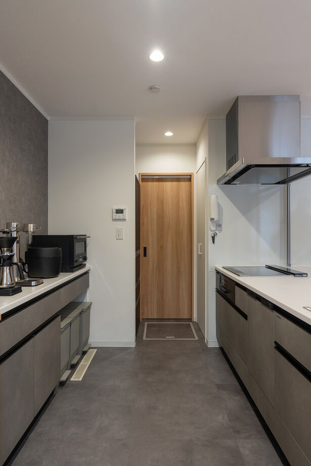 高勝の家 【シンプルモダン】管理と掃除と維持のしやすさにこだわった、ミニマルな住まいの建築実例画像4