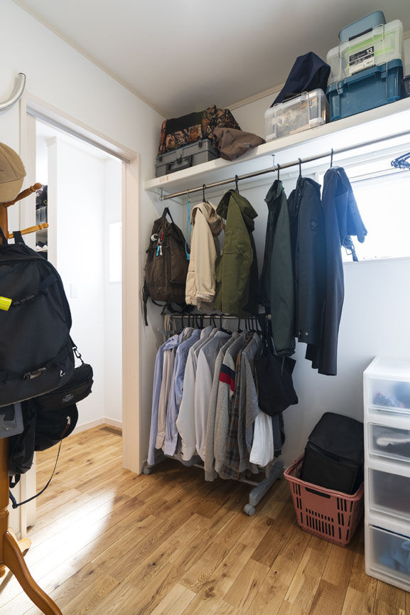 高勝の家 【間取り図有】無垢床と吹き抜けが心地いい住まい。便利な家事動線や趣味スペースも叶って大満足の建築実例画像7