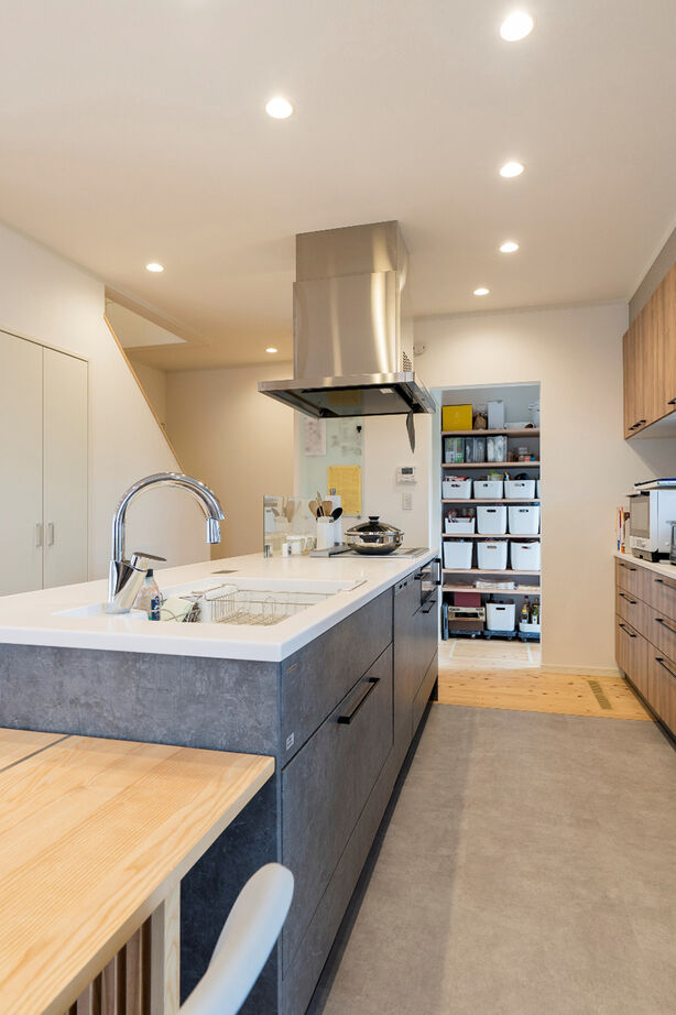 高勝の家 【加美町｜二世帯住宅】家族それぞれがプライベートとみんなで集まる時間を大切にできる家の建築実例画像5