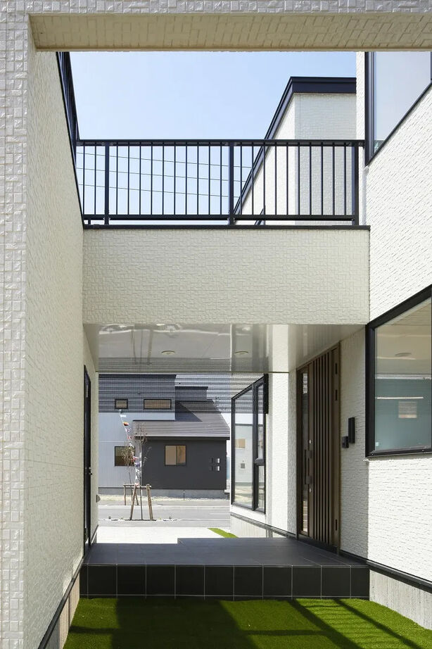 ジョイフルホーム 【札幌市／4000万円～／ビルトインガレージ／ルーフテラス】屋上庭園で、プチ・リゾート感のある暮らしの建築実例画像10