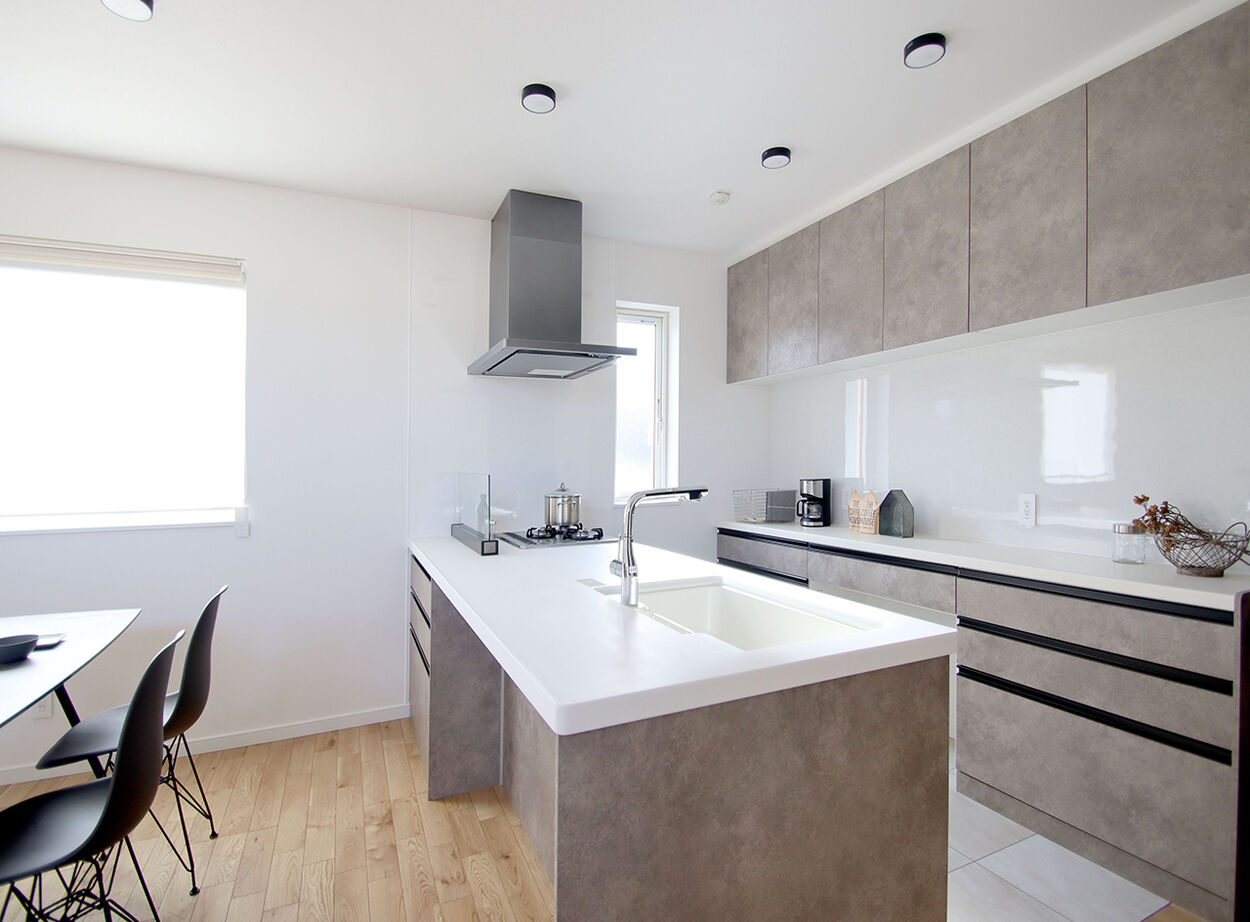 ジョイフルホーム 【札幌市／4000万円～／ビルトインガレージ／２階LDK】家族と、仲間と、趣味を愉しむガレージハウスの建築実例画像6