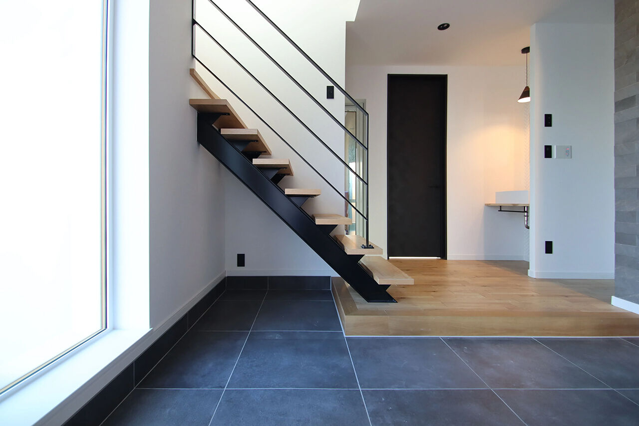 ジョイフルホーム 【札幌市／4000万円～／ビルトインガレージ／２階LDK】家族と、仲間と、趣味を愉しむガレージハウスの建築実例画像9