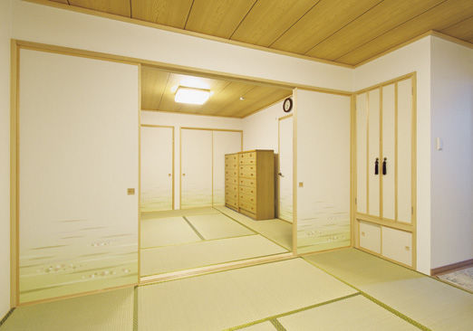 藤和建業（パナソニックビルダーズグループ） 【札幌市/4人家族(両親+夫婦)/2LDK＋3LDK間取図】お互いに気兼ねなく暮らせる　玄関共用の快適な二世帯住宅の建築実例画像5