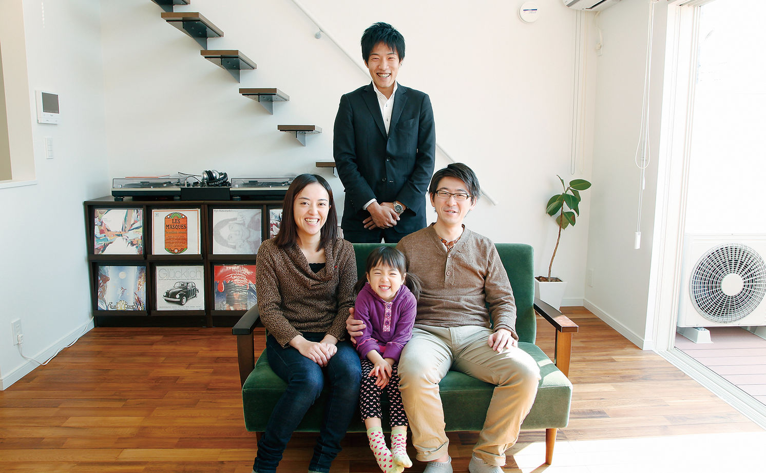 八幡 【東京ゼロエミ水準3/2000万円台/25坪/間取り図】吹き抜けと大開口が生む明るく開放的にのびのび暮らせる家の建築実例画像8