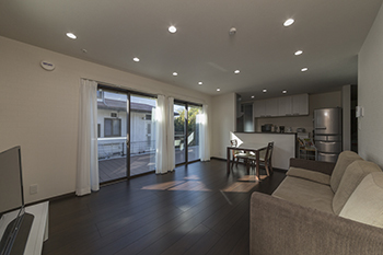 八幡 【平屋/26坪/ウッドデッキ/3LDK】家事も子育てもワンフロアで完結する暮らしやすい先も見据えた高性能住宅の建築実例画像2