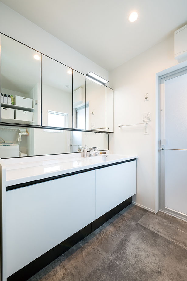 八幡 【東京ゼロエミ水準3/31坪/間取り図】アウトドア派も満足の収納力抜群なビルトインガレージの箱型外観な家の建築実例画像12