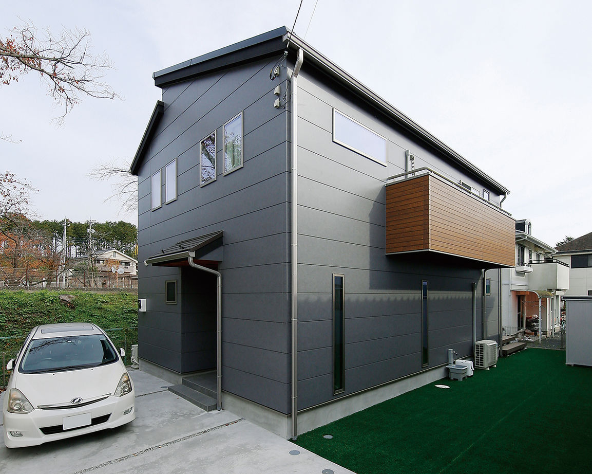 八幡 【東京ゼロエミ水準3/33坪/間取り図/ナチュラル/太陽光発電】吹き抜けにウッドデッキ、借景活きる注文住宅の建築実例画像9