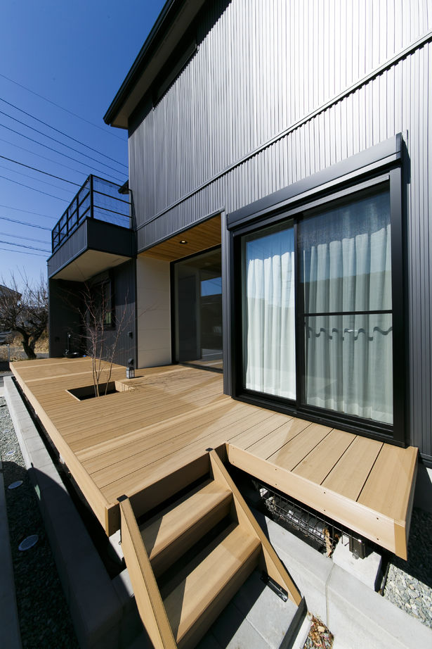 八幡 【ZEH仕様住宅/3664万円/40坪/間取り図/太陽光発電/2階LDK】階段を中心に家事効率もいいゆとりある空間の家の建築実例画像6