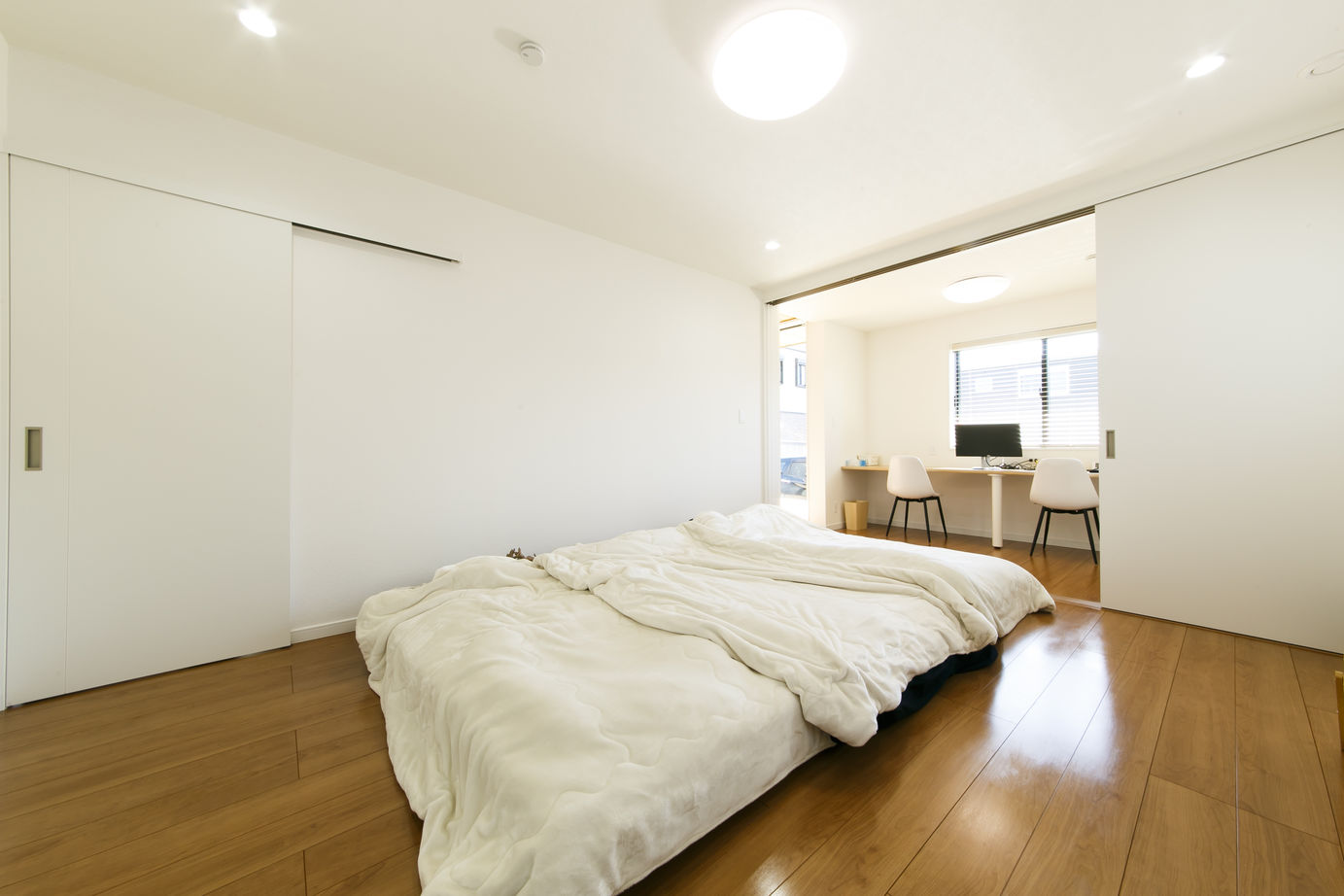 八幡 【ZEH仕様住宅/3664万円/40坪/間取り図/太陽光発電/2階LDK】階段を中心に家事効率もいいゆとりある空間の家の建築実例画像15