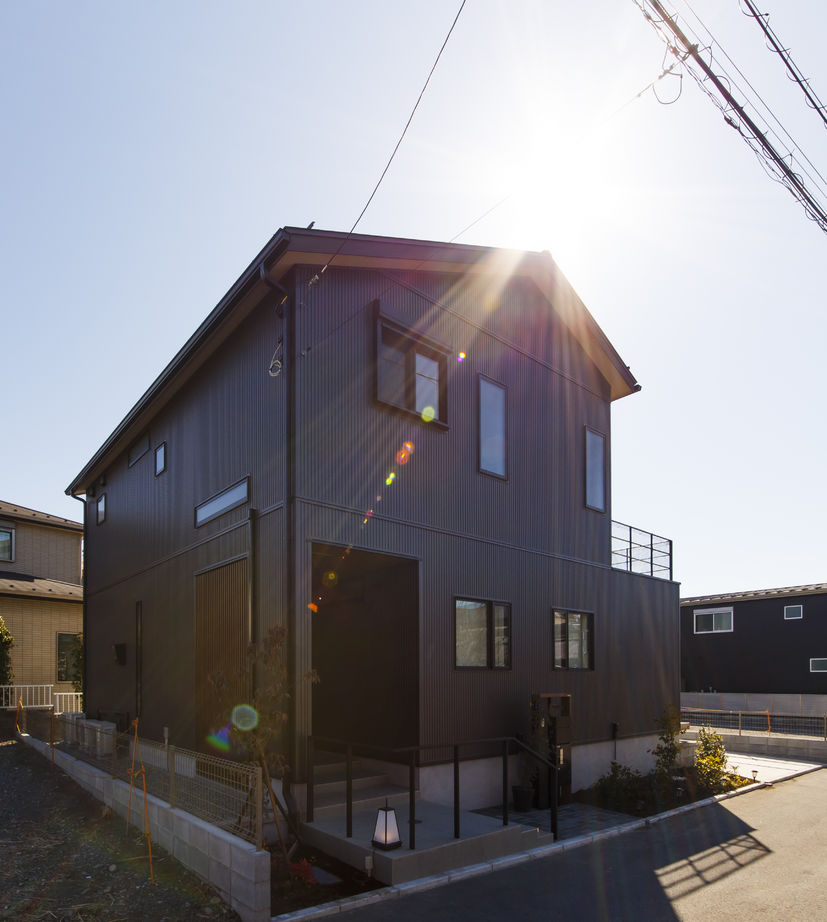 八幡 【ZEH仕様住宅/3664万円/40坪/間取り図/太陽光発電/2階LDK】階段を中心に家事効率もいいゆとりある空間の家の建築実例画像20