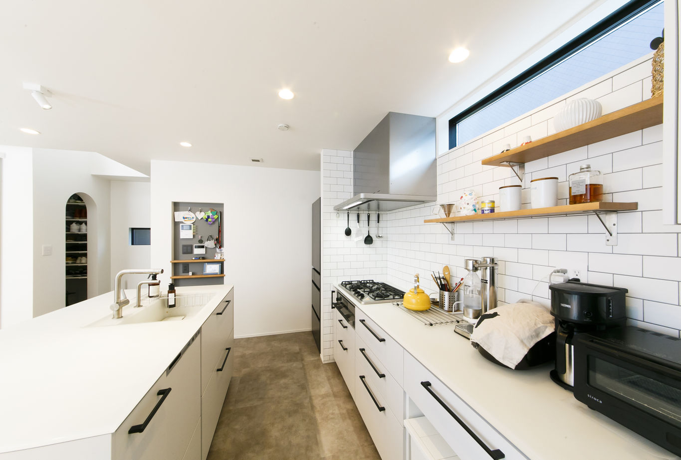 八幡 【東京ゼロエミ水準3/2800万円台/32.3坪/間取り図/吹き抜け】自然と会話がうまれる明るく開放的なL字型の家の建築実例画像3