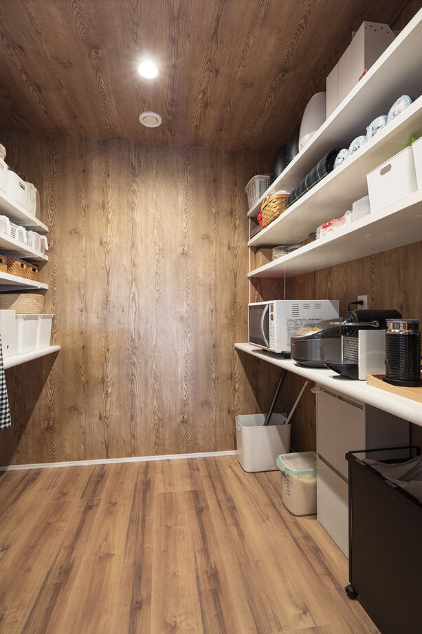 八幡 【2階リビング／家事動線／間取図】全開口でつながる広々バルコニー、太陽光発電搭載でZEH水準以上の住まいの建築実例画像7