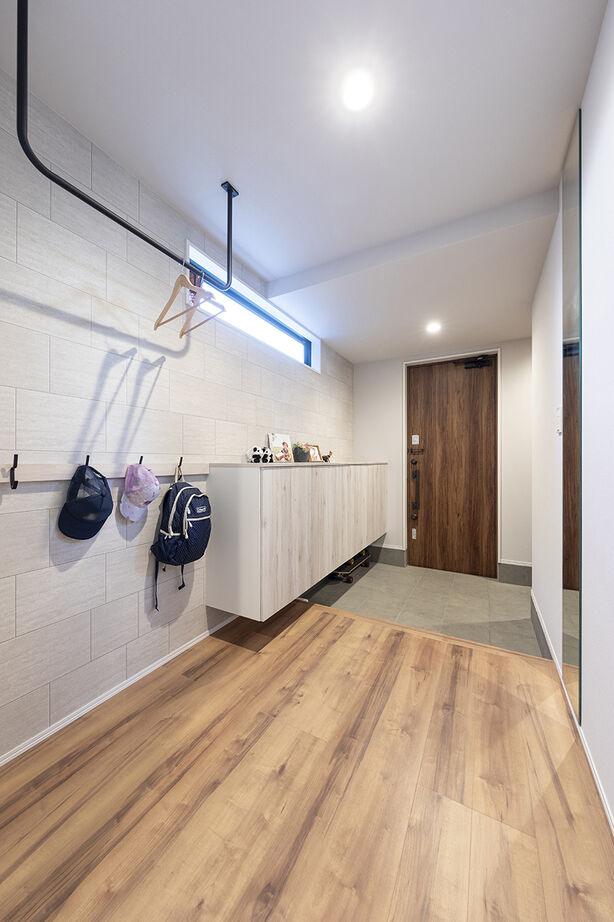 八幡 【2階リビング／家事動線／間取図】全開口でつながる広々バルコニー、太陽光発電搭載でZEH水準以上の住まいの建築実例画像10