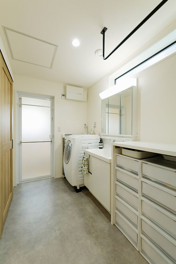 八幡 【2600万円台／吹抜／延床28坪／間取図】外から室内につながる緑と光。窓にこだわったのびやかな家の建築実例画像8