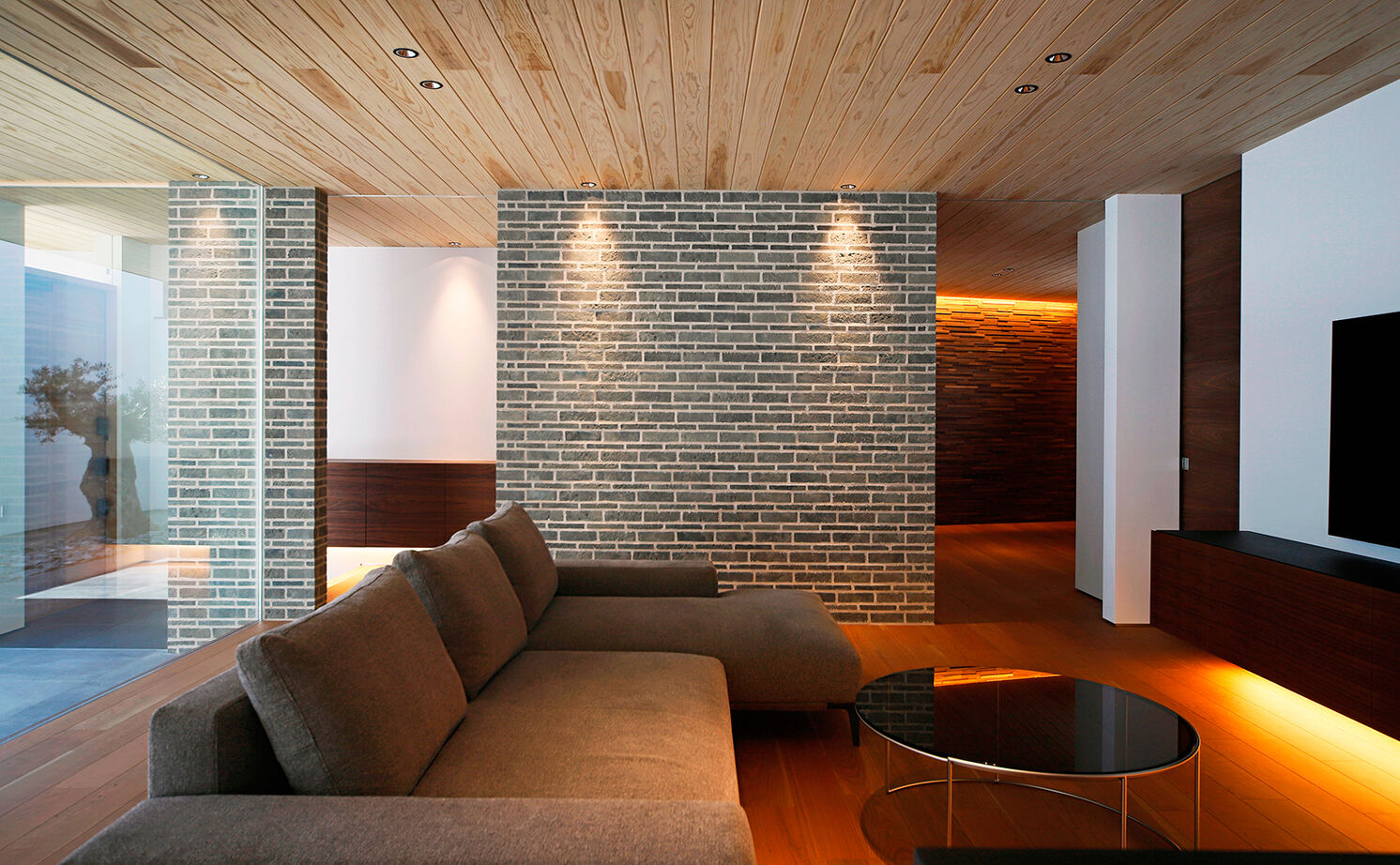 kisetsu 【平屋×ガレージハウス/間取り図】中庭が叶えてくれたカーテンレスな暮らしの平屋「開放感は格別です」の建築実例画像7