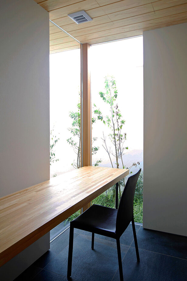 kisetsu 【平屋/中庭/理想の間取り】森の中にいるかのような心地よさが日常に。ラグジュアリーなコートハウスの平屋の建築実例画像8