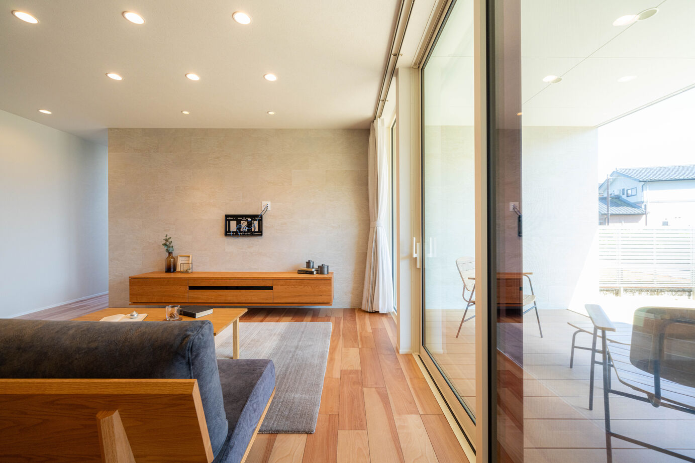 トミソー 【インナーガレージ/書斎/パントリー】趣味を楽しみながらも家族とつながりを感じられる遊び心にあふれた家の建築実例画像3