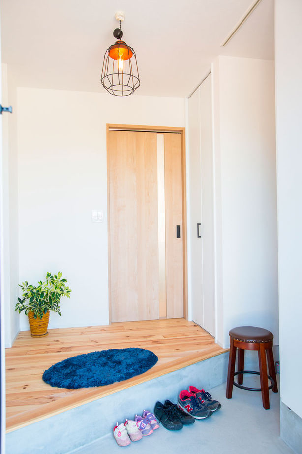 シンプル工務店 【1000万円台/30坪台/4LDK/間取り図】外はかっこよく中は無垢でかわいく。シンプルだから見事にマッチの建築実例画像3