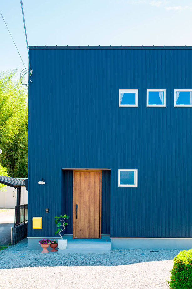 シンプル工務店 【1000万円台/30坪台/4LDK/間取り図】外はかっこよく中は無垢でかわいく。シンプルだから見事にマッチの建築実例画像4